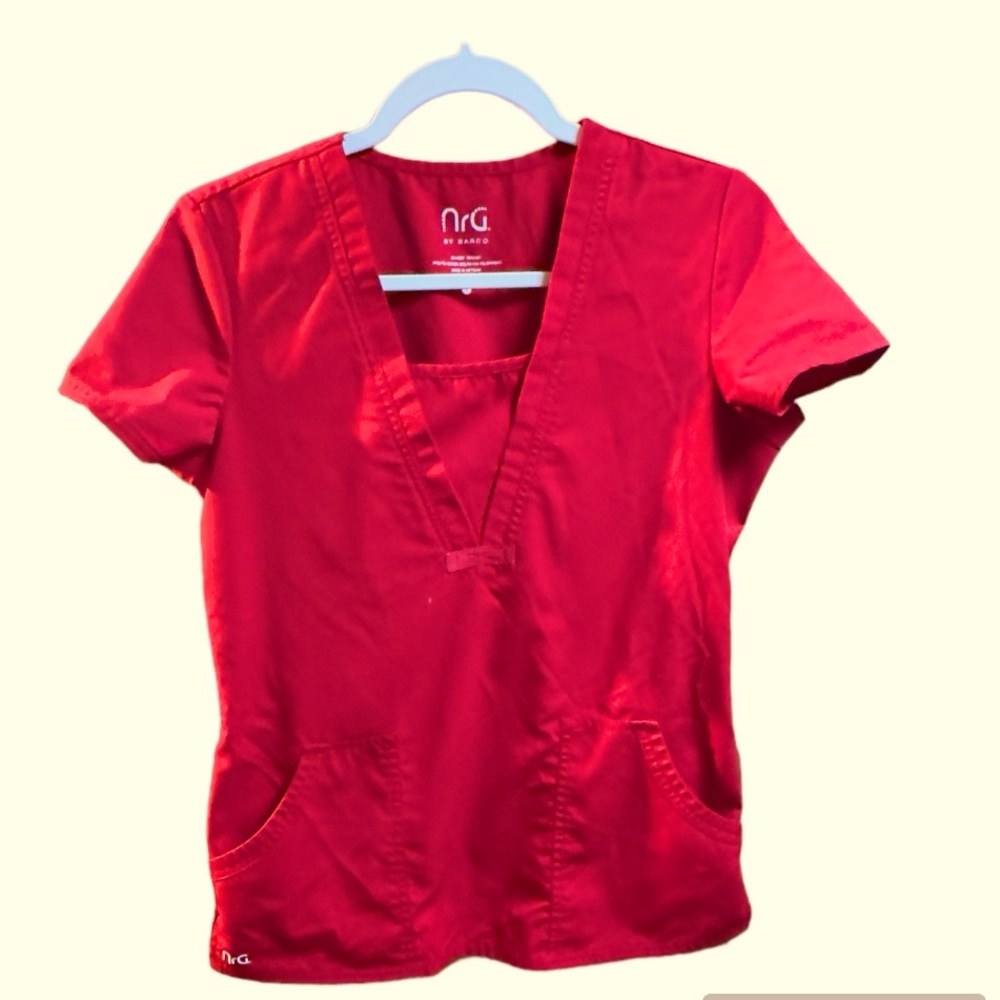 Nrg by Barco Scrub top Women’s size S Red V Neck